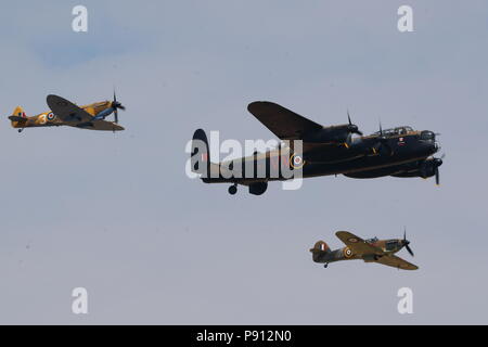On the first day of the annual Royal International Air Tattoo at RAF Fairford in Gloucestershire thousands of gathered to watch the greatest display o Stock Photo
