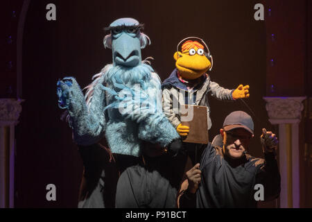 The O2 Arena, UK. 13th July 2018,Sam Eagle & Scooter at The Muppets Take The O2, Peninsula Square, London. © Jason Richardson / Alamy Live News Stock Photo