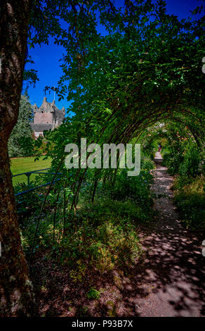 Cawdor Castle (SC18) Stock Photo