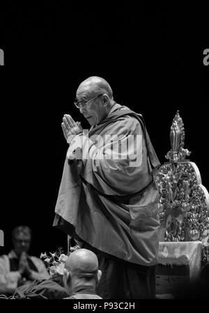 The 14th DALAI LAMA of Tibet teaches Buddhism sponsored by the TIBETAN MONGOLIAN CULTURAL CENTER - BLOOMINGTON, INDIANA Stock Photo