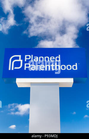 ST. PAUL, MN/USA - JANUARY 1, 2017: Planned Parenthood clinic exterior and logo. Planned Parenthood is a non-profit organization that provides reprodu Stock Photo