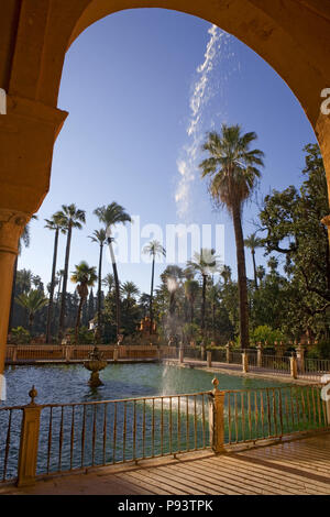 Estanque de Mercurio (Mercury's Pool) and Jardín de las Damas, Real Alcázar Gardens, Sevilla, Andalusia, Spain Stock Photo