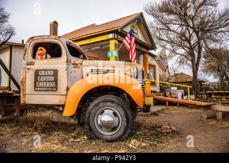 Old truck left abandoned at a souvenir shop on route 66 in Arizona Stock Photo