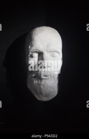 Death mask of Russian novelist Fyodor Dostoevsky on display in the Dostoevsky Literary Memorial Museum in Kuznechny Lane in Saint Petersburg, Russia. The museum is placed in the apartment where Fyodor Dostoevsky lived twice during his life: first for a short period in 1846 in the beginnings of his career, and later from October 1878 until his death in February 1881. He wrote his last novel The Brothers Karamazov and died in the apartment on 9 February 1881. Stock Photo