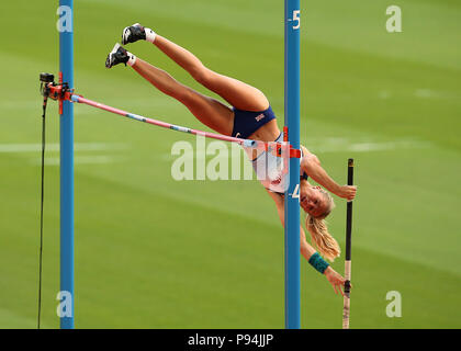 Great Britain's Holly Bradshaw competes in the Pole Vault during day one of the Athletics World Cup at The Queen Elizabeth Stadium, London. Stock Photo