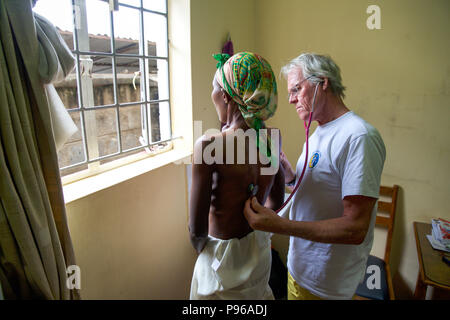 German Doctors Mathare Mathare slums, Nairobi, Kenya Stock Photo - Alamy