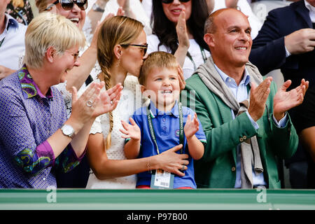 London, UK, 15th July 2018: The wife of Novak Djokovic, Jelena and his son Stefan, cheering after the final at day 13 at the Wimbledon Tennis Championships 2018 at the All England Lawn Tennis and Croquet Club in London. Credit: Frank Molter/Alamy Live news Stock Photo