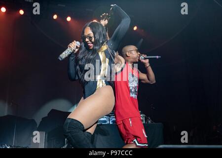 Chicago, Illinois, USA. 14th July, 2018. ASHANTI (ASHANTI DOUGLAS) and JA RULE (JEFFREY ATKINS) during the 4th Annual V103 Summer Block Party at Huntington Bank Pavilion in Chicago, Illinois Credit: Daniel DeSlover/ZUMA Wire/Alamy Live News Stock Photo