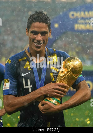 Moscow, Russia. 15th July 2018. Raphael Varane of France with the gold at Luzhniki Stadium during the final between Franceand Croatia during the 2018 World Cup. Ulrik Pedersen/CSM Credit: Cal Sport Media/Alamy Live News Stock Photo
