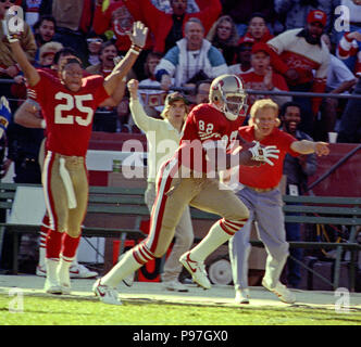 San Francisco, California, USA. 18th Nov, 1990. San Francisco 49ers vs Tampa  Bay Buccaneers at Candlestick Park Sunday, November 18, 1990. 49ers beat  Buccaneers 31-7. 49er wide receiver John Taylor (82) runs