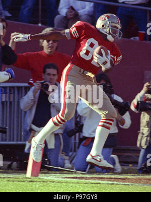 San Francisco, California, USA. 4th Dec, 1994. San Francisco 49ers vs. Atlanta  Falcons at Candlestick Park Sunday, December 4, 1994. 49ers beat Falcons  50-14. San Francisco 49ers running back Ricky Watters Credit: