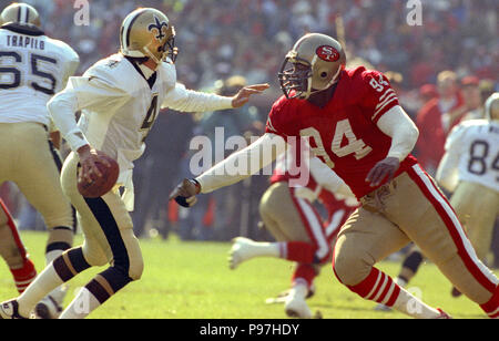 San Francisco, California, USA. 23rd Dec, 1990. San Francisco 49ers vs New  Orleans Saints at Candlestick Park Sunday, December 23, 1990. Saints beat  49ers 13-10. Saints defensive back Toi Cook (41) knocks