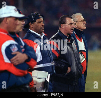 December 23, 2018: Chicago Bears fans dress as Mike Ditka and Jim McMahon  prior to the NFL football game between the Chicago Bears and the San  Francisco 49ers at Levi's Stadium in