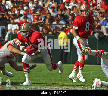 San Francisco, California, USA. 23rd Dec, 1991. San Francisco 49ers vs. Chicago  Bears at Candlestick Park Monday, December 23, 1991. 49ers beat Bears  52-14. 49er guard Guy McIntyre Credit: Al Golub/ZUMA Wire/Alamy