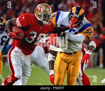 San Francisco, California, USA. 2nd Jan, 1983. San Francisco 49ers vs. Los  Angles Rams at Candlestick Park Sunday, January 2, 1983. Los Angles Rams  beat 49ers 21-20. San Francisco 49ers Defensive Back