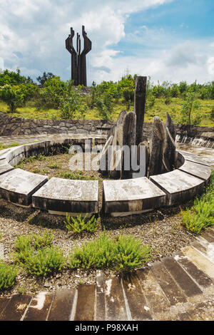 The 12 meter tall concrete Memorial to the Fallen of the Lješanska Nahija Region, near Kotor, Montenegro. Built in 1980 Stock Photo