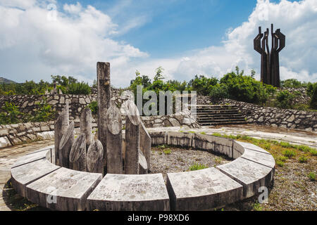 The 12 meter tall concrete Memorial to the Fallen of the Lješanska Nahija Region, near Kotor, Montenegro. Built in 1980 Stock Photo