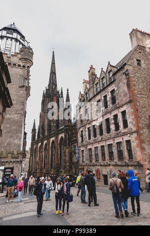 Royal Mile Market & Tron Kirk entrance, Edinburgh Royal Mile, Scotland ...