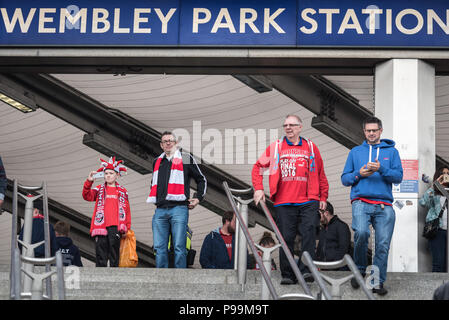 Wembley, London, UK. 29th May 2016. Barnsley and Millwall fans arrive at Wembley stadium in good spirits for the League One play-off final. Stock Photo