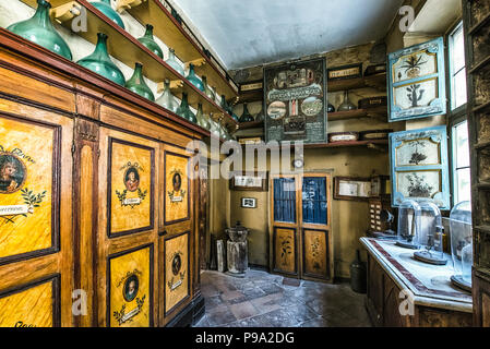 The back room of the main hall of the old Pharmacy and Apothecary 'Farmacia di S. Maria della Scala' in Piazza della Scala in Trastevere quarter, Rome, Italy Stock Photo