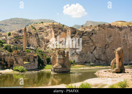 Hasankeyf is an ancient town and district located along the Tigris River in the Batman Province in southeastern Turkey Stock Photo