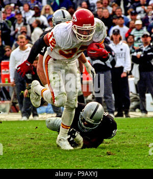 Running back Marcus Allen #32 of the Kansas City Chiefs looks on from the  sidelines.Circa the 1990's. (Icon Sportswire via AP Images Stock Photo -  Alamy