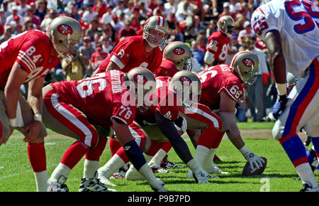 San Francisco, California, USA. 10th Sep, 1995. San Francisco 49ers vs.  Atlanta Falcons at Candlestick Park Sunday, September 10, 1995. 49ers beat  Falcons 41-10. Atlanta Falcons Linebacker Jessie Tuggle (58) moves in