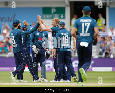 Emerald Headingley, Leeds, UK. 17th July, 2018. International One Day Cricket, England versus India; David Willey of England celebrates with his team mates after taking the wicket of India's MS Dhoni Credit: Action Plus Sports/Alamy Live News Stock Photo