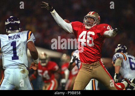 Warren Moon of the Minnesota Vikings Stock Photo - Alamy