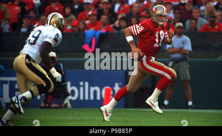 October 29, 1995 - San Francisco, California, U.S - San Francisco 49ers vs.  New Orleans Saints at Candlestick Park Sunday, October 29, 1995. Saints  beat 49ers 11-7. San Francisco 49ers linebacker Lee