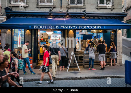 mary s popcorn shop in quebec city canada Stock Photo Alamy