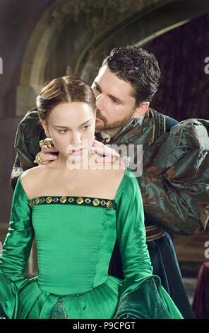 THE OTHER BOLEYN GIRL 2008 Sony Pictures film with Natalie Portman and Eric Bana Stock Photo