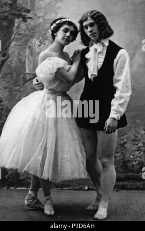 Tamara Karsavina and Vaslav Nijinsky in the Ballet Les Sylphides. Museum: PRIVATE COLLECTION. Stock Photo