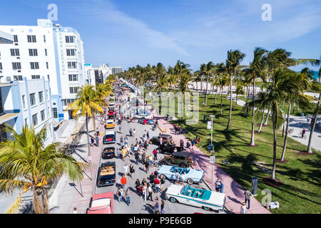 Miami Beach Florida,Ocean Drive,Lummus Park,Park Central,hotel hotels,Serpentine Trail,classic antique car cars show,aerial overhead bird's eye view a Stock Photo