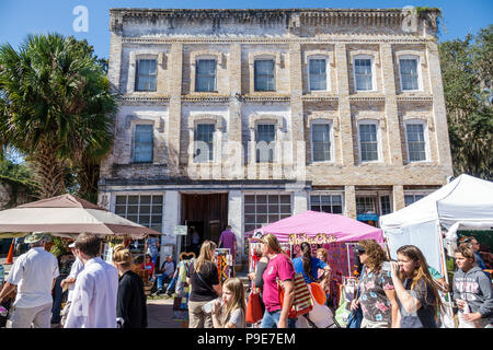 Florida,Micanopy,Fall Harvest Festival,annual small town community booths stalls vendors buying selling,historic district,Feaster building,exterior,fa Stock Photo