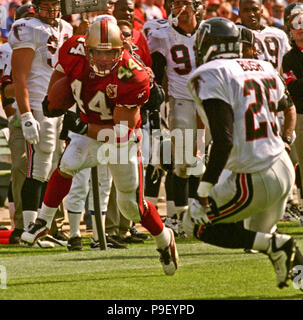 San Francisco, California, USA. 19th Sep, 1999. San Francisco 49ers vs. New  Orleans Saints at Candlestick Park Sunday, September 19, 1999. 49ers beat  Saints 28-21. San Francisco 49ers running back Tommy Vardell