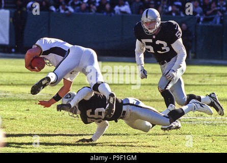 Oakland, California, USA. 21st Dec, 1997. Oakland Raiders vs. Jacksonville  Jaguars at Oakland Alameda County Coliseum Sunday, December 21, 1997.  Jaguars beat Raiders 20-9. Oakland Raiders defensive back Terry McDaniel  (36) trips