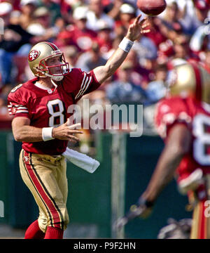 San Francisco, California, USA. 19th Sep, 1999. San Francisco 49ers vs. New  Orleans Saints at Candlestick Park Sunday, September 19, 1999. 49ers beat  Saints 28-21. San Francisco 49ers defensive tackle Junior Bryant (90) stops New  Orleans Saints