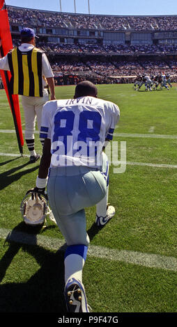 1994 : Alvin Harper (80) and Michael Irvin (88) of the Dallas Cowboys  during media day for SUPER BOWL XXVIII. (Sportswire via AP Images Stock  Photo - Alamy