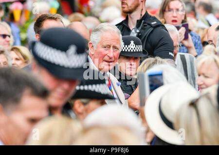 Honiton, Devon, UK.  18th July 2018.   The Duke and Duchess of Cornwall visit the Gate to Plate food market at Honiton in Devon.  Picture Credit: Graham Hunt/Alamy Live News Stock Photo