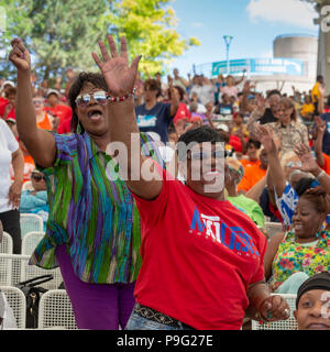 Detroit, Michigan - Senior Friendship Day, an event that brought several thousand senior citizens to Chene Park for music, dancing, and food. The even Stock Photo