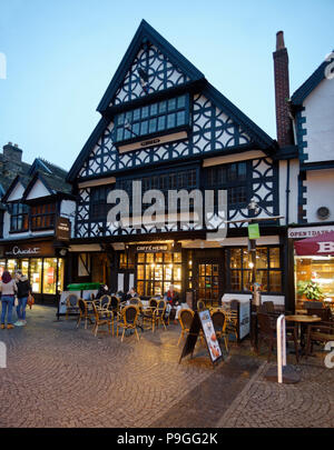 The Tudor Tavern, Fore Street, Taunton, Somerset  Grade I listed building built 1578 Stock Photo