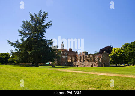 Rufford Abbey, near Ollerton, Nottinghamshire, England, UK Stock Photo