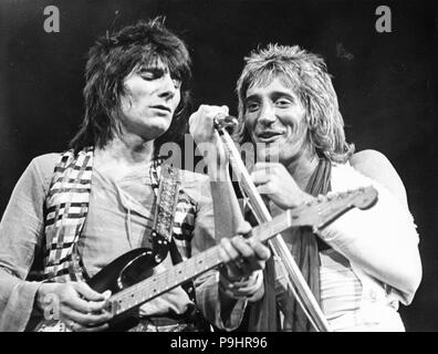 faces, ron wood, rod stewart, 1974 Stock Photo