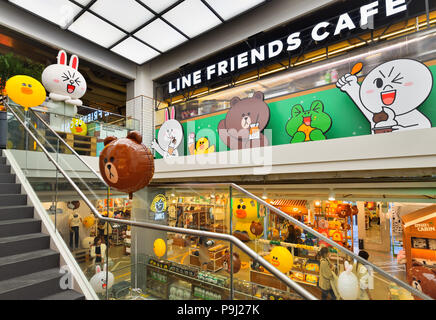 Line Friends Store and Café in Itaewon, Seoul, South Korea. Stock Photo