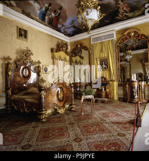Detail of Elizabeth II bedroom (1830 - 1904) at the Royal Palace of Aranjuez. Stock Photo
