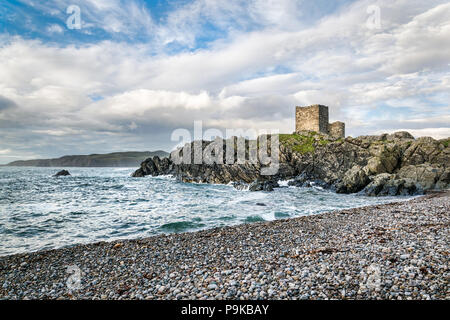 water-and-rocks-in-the-foreground-the-ruins-of-turnberry-castle-on-the