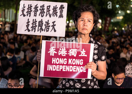Hong Kong, Hong Kong SAR,China 05 August 2016 FILE IMAGES Former Occupy Central activist ALAN CHAN HO-TIN addresses a pro Independence rally in Hong Kong Tamar park.Members of the public in the audience call for Hong Kong's independence. Chan has 21 days to reply to a letter in which Hong Kong police seek to ban the pro-independence Hong Kong National Party. The move to outlaw the party comes before the enactment of the national security law under Article 23 of the Basic Law of Hong Kong  ©Jayne Russell / Alamy Live News Stock Photo