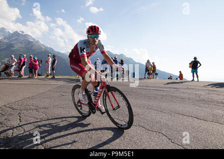 Chris Froome of Team Sky and Dan Martin of UAE Emirates cycling team competing climbing in France. 18th July, 2018. Tour de France 2018 cycling stage 11 La Rosiere Rhone Alpes Savoie France Credit: Fabrizio Malisan/Alamy Live News Stock Photo