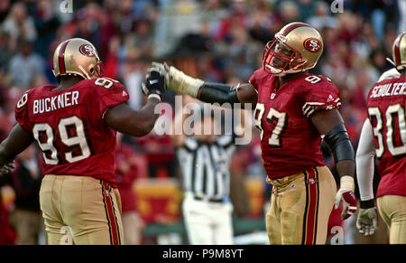 San Francisco, California, USA. 19th Nov, 2000. San Francisco 49ers vs. Atlanta  Falcons at Candlestick Park Sunday, November 19, 2000. 49ers beat Falcons  16-6. San Francisco 49ers wide receiver Tai Streets Credit: